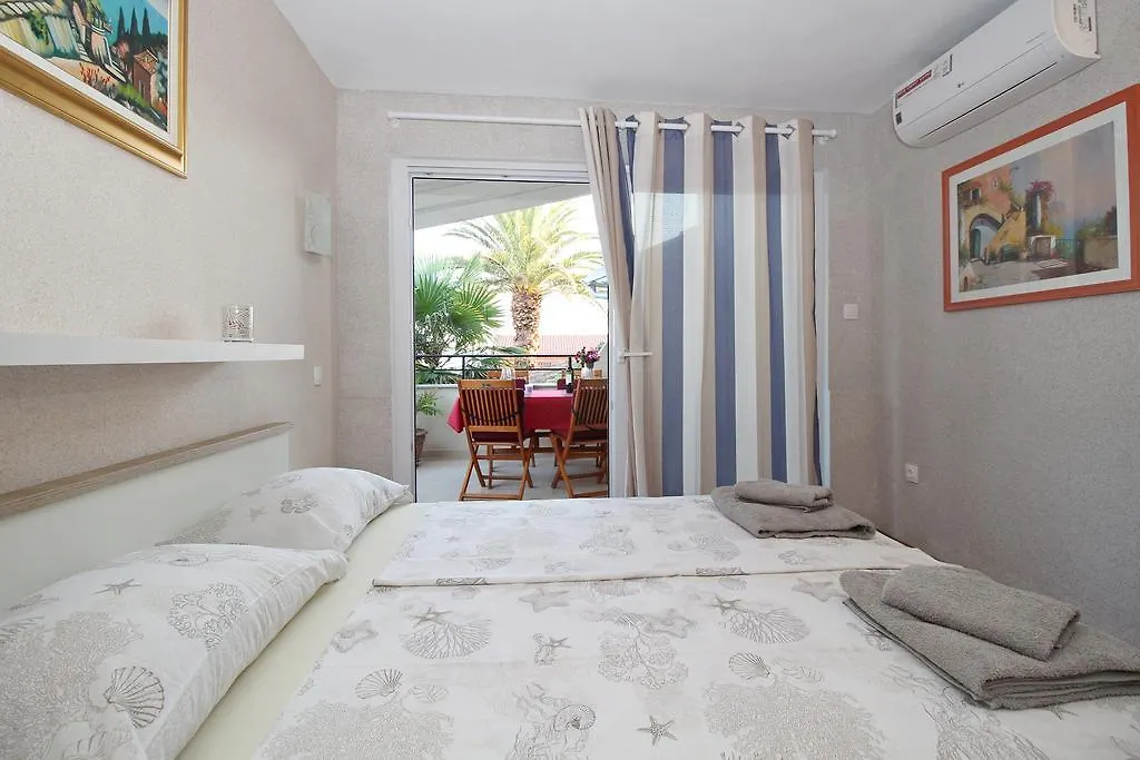 Bed And Breakfast Porto Del Mar Medulin Croatia