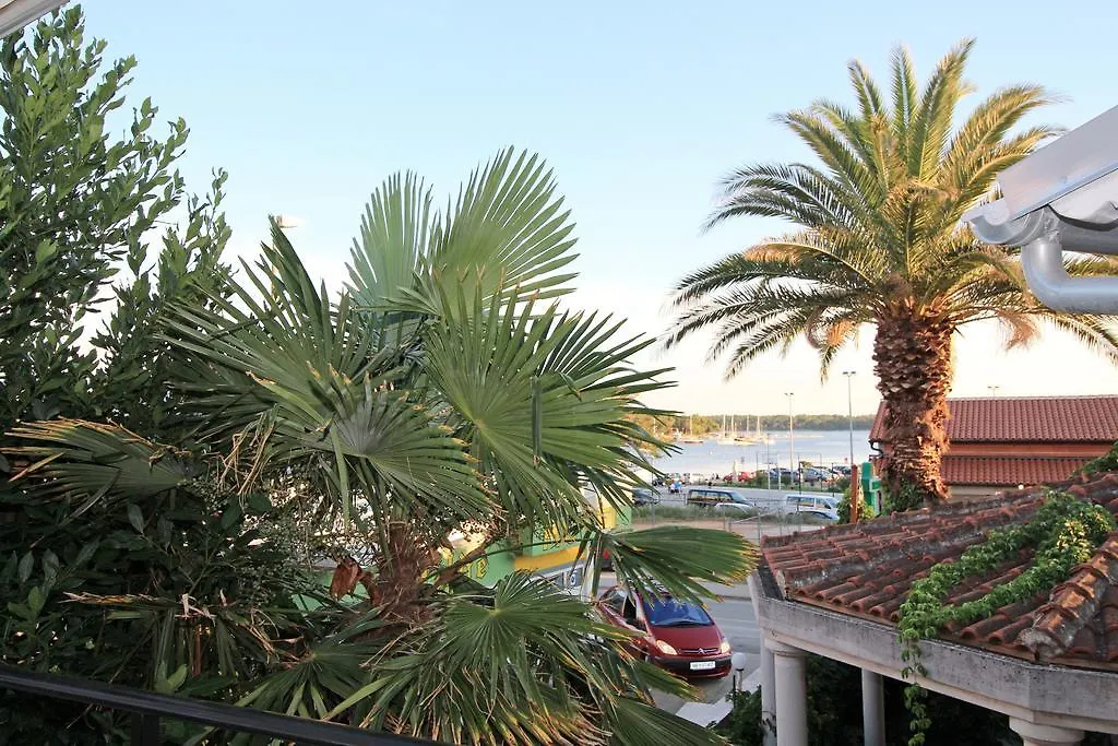 Bed And Breakfast Porto Del Mar Medulin Guest house