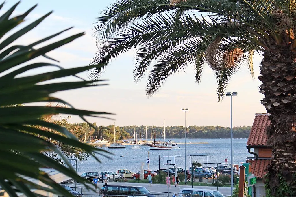 *** Guest house Bed And Breakfast Porto Del Mar Medulin Croatia